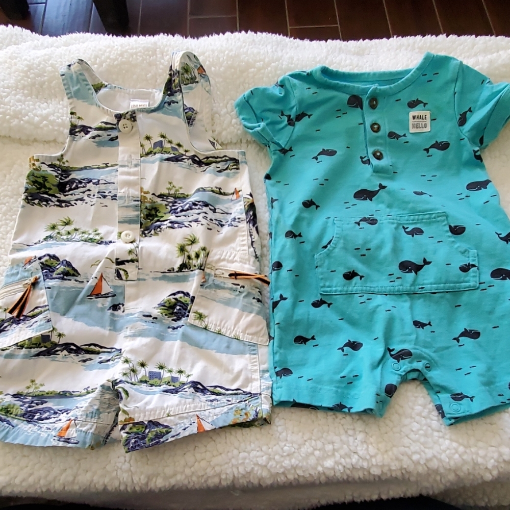 Carters & Old Navy 2 boys sizes 6-12 &9 mo outfits